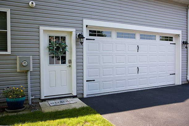 24/7 Emergency Garage Door Panel Replacement experts in Norfolk, NE